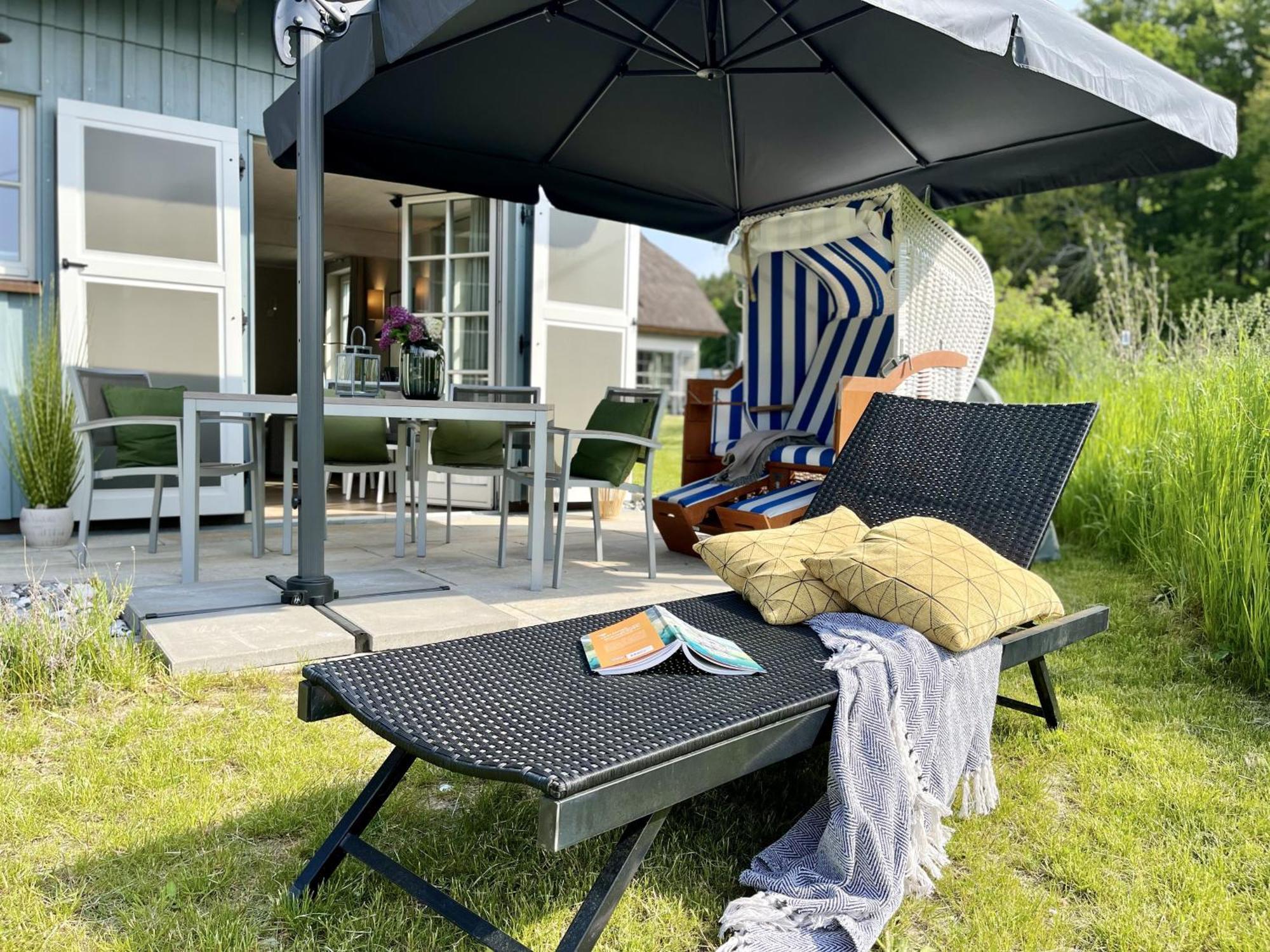 Ferienhaus Strandflieder 05 Feriendorf Klein Stresow Ruegen By Ruyastay Putbus Esterno foto